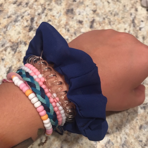 Scrunchie - Picture 2 of 2